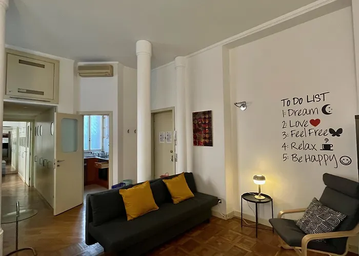 Bwr - Beautiful Near The Center Of Milan, Polibio
